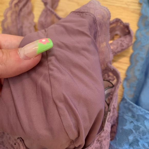 Victoria secret bralettes - Picture 6 of 8